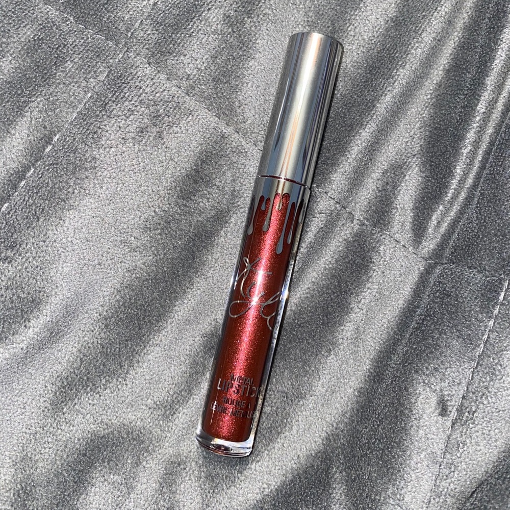 Kylie Cosmetics Metal Lipstick
